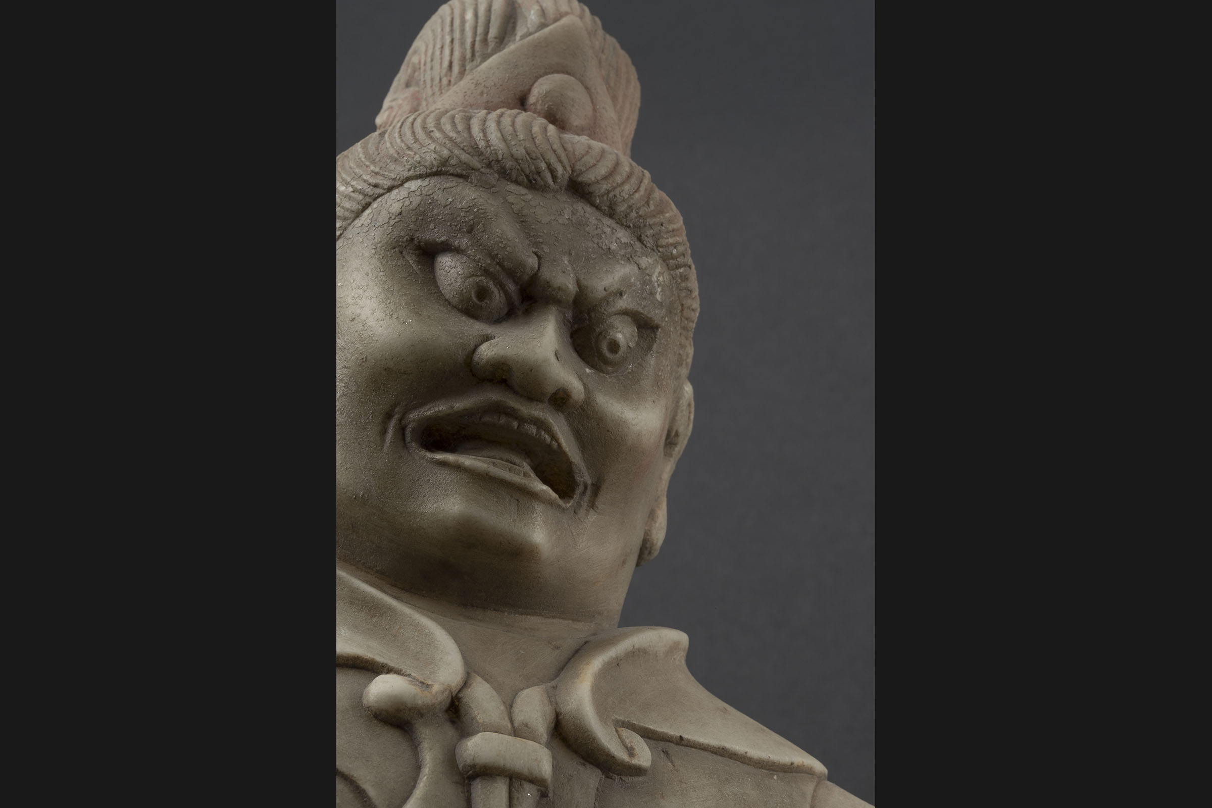 唐 天王立像