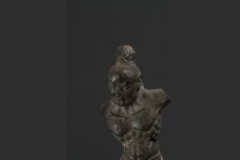 唐 力士